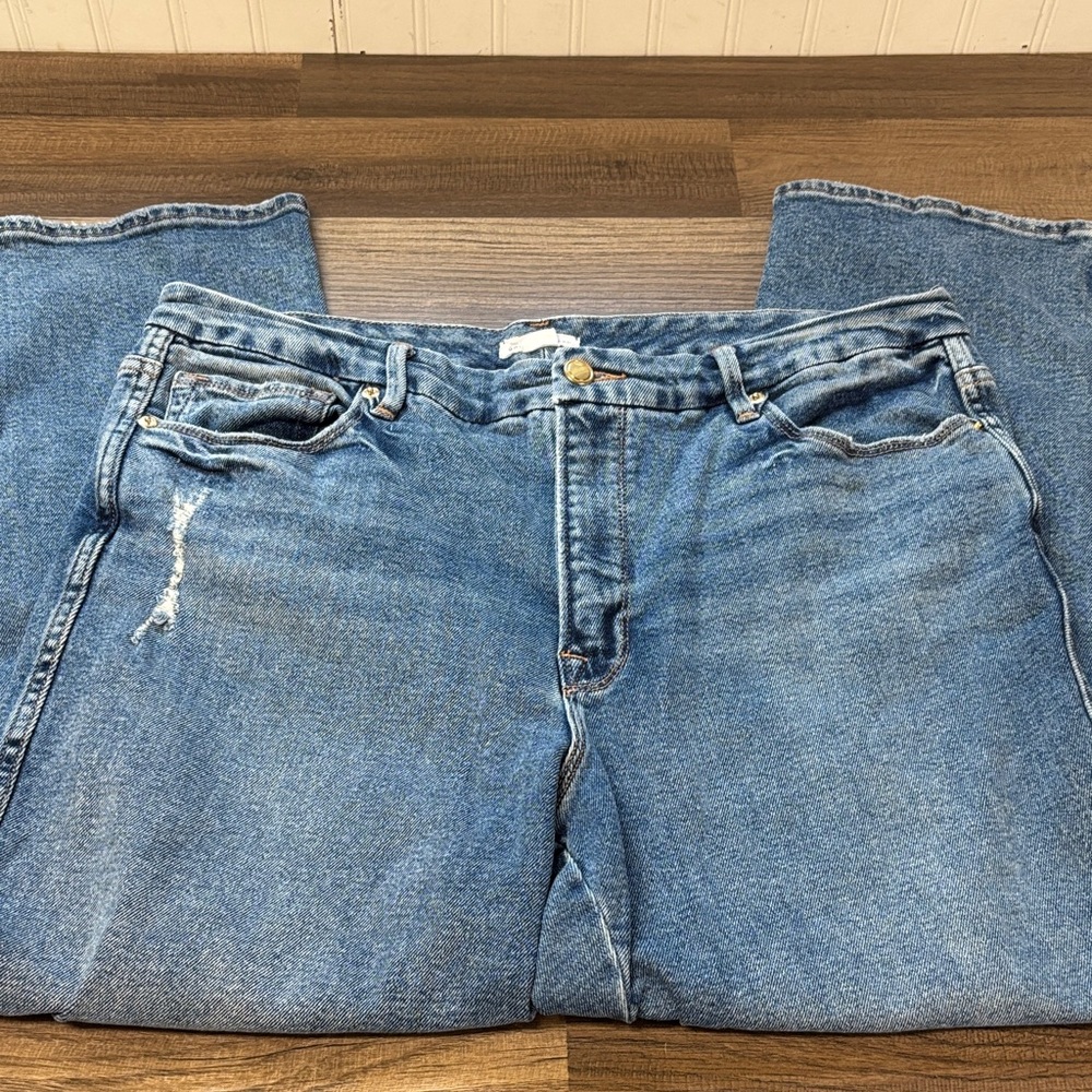 Good American straight leg jeans